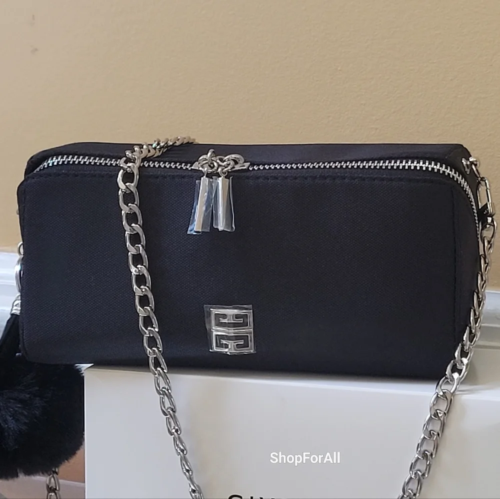 Givenchy - Picture 9 of 12